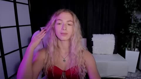 Susan online show from October 24, 3:29 am