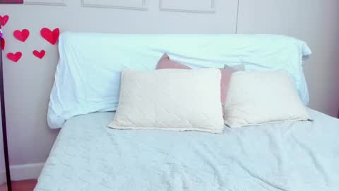 Amelia  online show from February 21, 9:22 pm