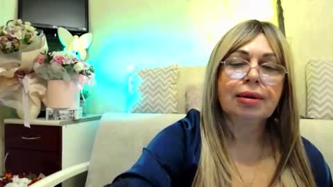 SusiexNoreen online show from April 21, 2:15 am