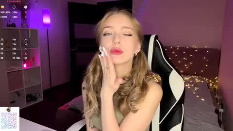 Jessica online show from December 22, 7:53 pm