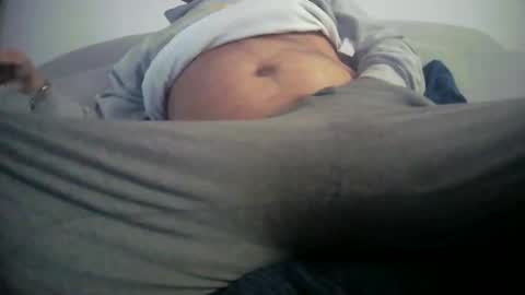 Snapshot of suxscorpio chatting on February 2, 9:07 am suxscorpio online show from February 2, 9:07 am