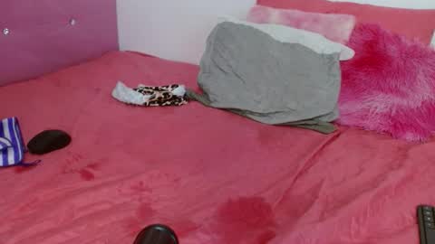 suzan_30 online show from October 21, 8:01 pm