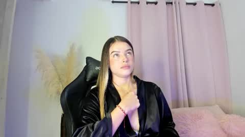 suzan__cooper2 online show from January 17, 5:17 am