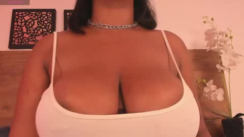 suzan_blue online show from April 21, 11:34 pm