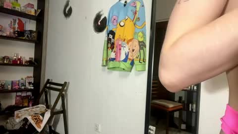 Suzanna online show from April 21, 1:42 am