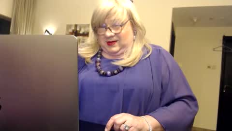 My name is Sissy or more fully Suzanna Aprilia Maria Mariquita Catarina Chinita Banci. Soy una puta - que chimba ladybug online show from September 19, 6:11 pm