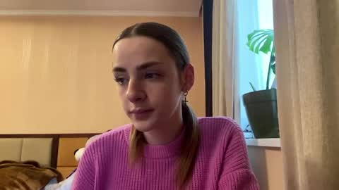 Emila online show from April 19, 6:36 am