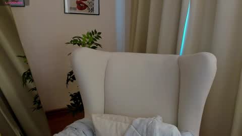 Suzy  next stream  Thursday Friday Saturday online show from February 20, 5:55 am