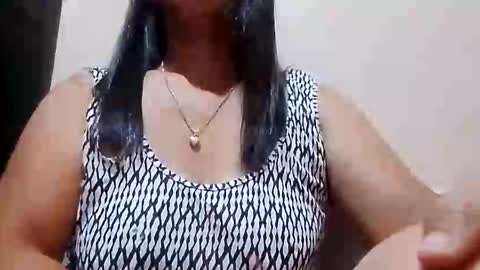 suzzie_hot online show from December 23, 10:10 am