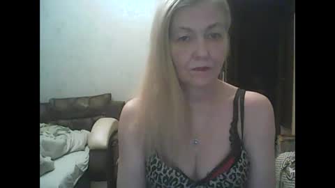 sweet4blonde609 online show from January 22, 1:00 pm