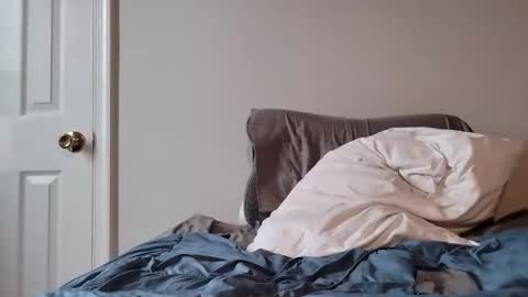 Zeppelin man online show from March 15, 3:37 pm