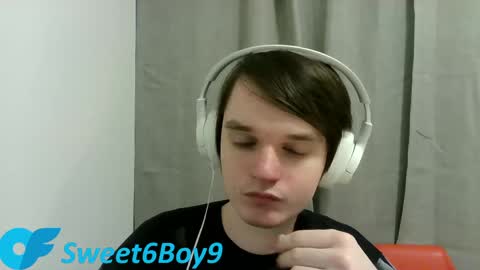 Sweet boy online show from April 22, 7:21 pm