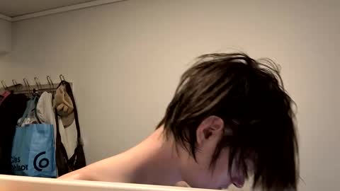 Sweet boy online show from May 26, 5:19 pm