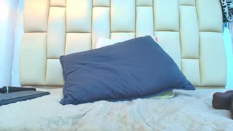 Amye  online show from October 7, 7:32 pm