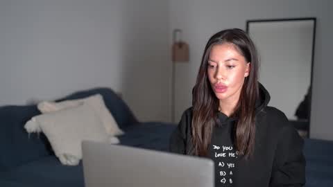 Dorothea online show from October 26, 9:36 pm