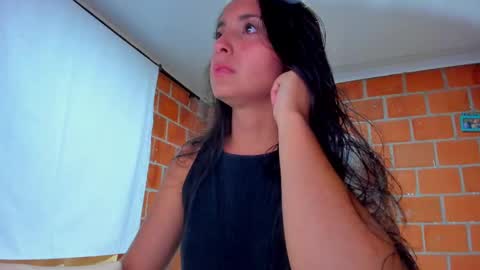 sweet and hot alaia online show from September 13, 3:31 am