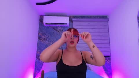 Ariel online show from April 21, 3:02 am