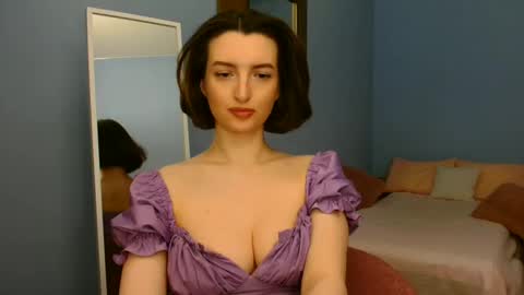 Snapshot of sweet_baby_miranda_ chatting on February 2, 2:48 am Miranda online show from February 2, 2:48 am