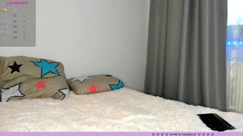Snapshot of sweet_bun__ chatting on October 19, 1:16 pm Christina online show from October 19, 1:16 pm