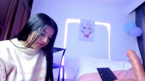 Canela online show from January 8, 5:30 pm