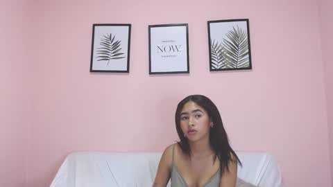 Annie online show from February 18, 4:03 pm