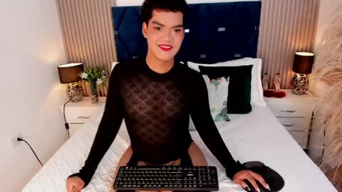 Darius online show from April 24, 3:52 am