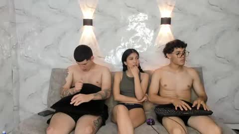 Mason - Amber - Ethan online show from April 18, 12:12 am