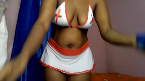 sweet_ebony001 online show from April 7, 4:20 pm