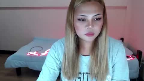 sophia daisy  online show from September 30, 10:26 am