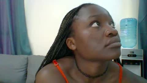 Snapshot of sweet_jenica chatting on September 29, 4:00 am ESTHER NEEMA online show from September 29, 4:00 am