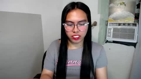 sweet_kyline69 online show from October 10, 8:13 pm