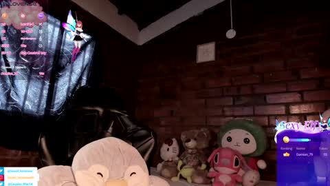 Snapshot of sweet_lemariee_ chatting on December 6, 1:16 pm Lemarie online show from December 6, 1:16 pm