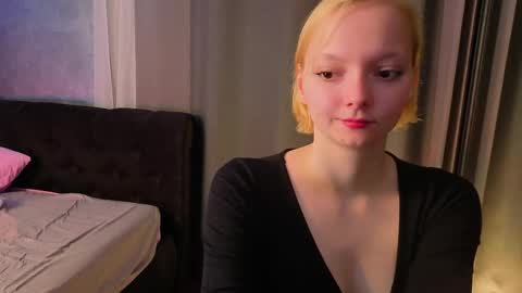 Lana online show from April 20, 4:21 pm