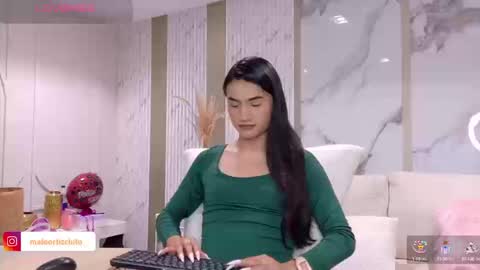 Snapshot of sweet_mafee chatting on September 9, 12:43 am sweet_mafee online show from September 9, 12:43 am