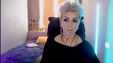 sweet_n_strong online show from February 21, 11:57 am