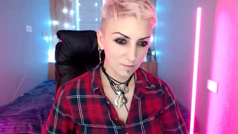 sweet_n_strong online show from December 19, 8:10 am