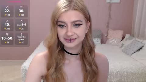 Snapshot of sweet_nicole_333 chatting on March 12, 12:57 pm sweet_nicole_333 online show from March 12, 12:57 pm