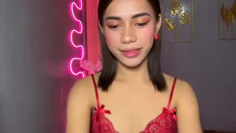 sweet_nikki03 online show from April 3, 11:17 am