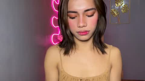 sweet_nikki03 online show from April 4, 11:17 am