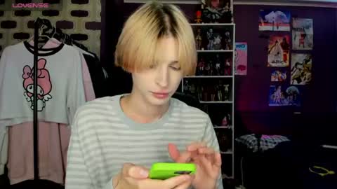 kira online show from August 2, 3:14 pm