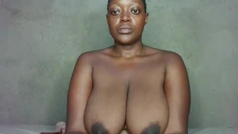 sweet_pie29 online show from April 20, 2:58 am