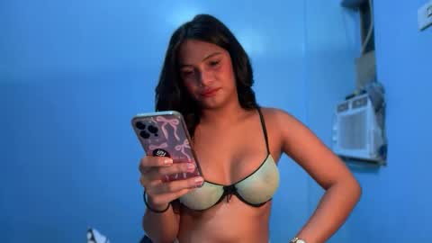 SCARLLET online show from March 29, 4:08 pm