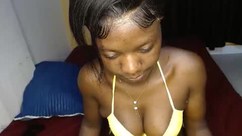 ellanah Tracie online show from April 13, 6:06 am