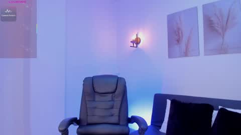 Val online show from May 30, 11:52 am