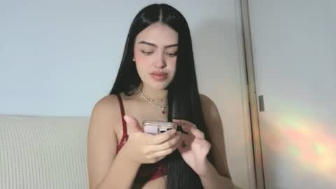 sweet_sophie_7 online show from April 24, 3:30 am