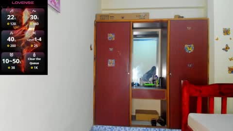 sweet_squirter254 online show from March 20, 11:21 pm