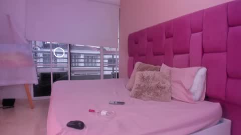 Snapshot of sweet_stacie chatting on January 17, 1:46 pm sweet_stacie online show from January 17, 1:46 pm