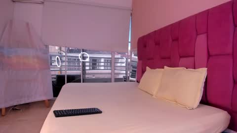 Snapshot of sweet_stacie chatting on January 16, 1:14 pm sweet_stacie online show from January 16, 1:14 pm