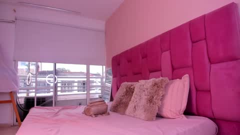 Snapshot of sweet_stacie chatting on February 1, 2:02 pm sweet_stacie online show from February 1, 2:02 pm