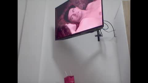 Yeileen online show from February 24, 12:52 am